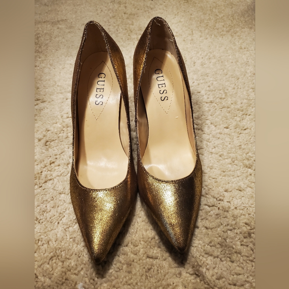 Guess heels size 7 Gold